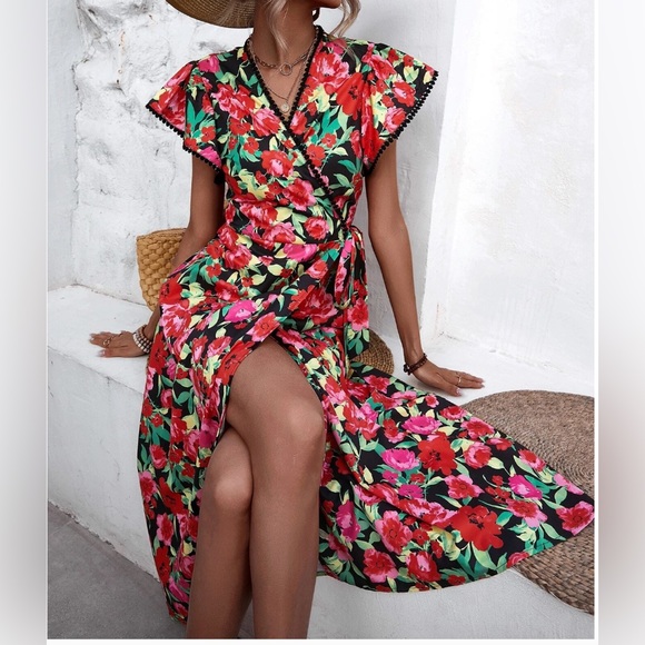 Floral Print Butterfly Sleeve Knot Side Wrap Dress - Picture 2 of 9